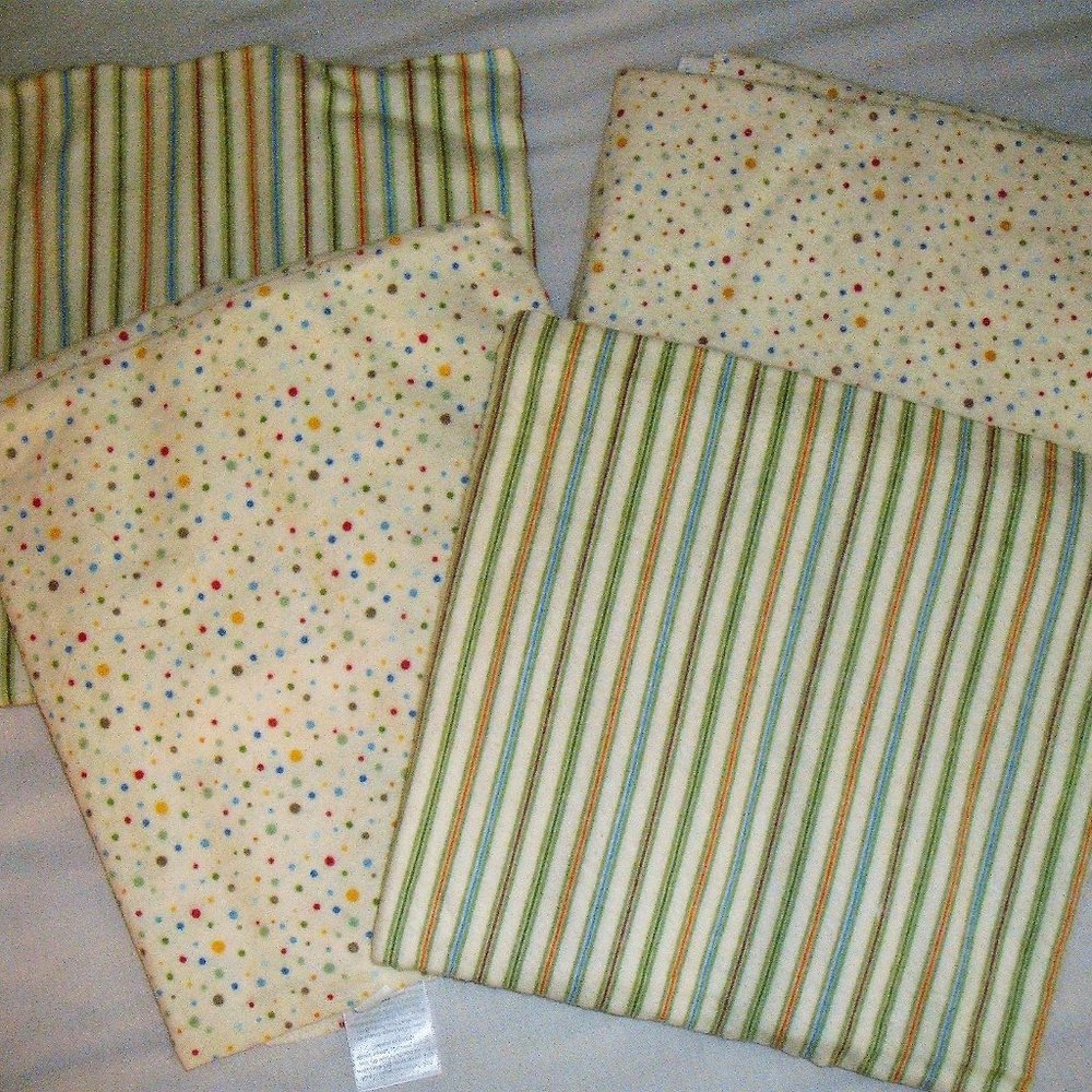 Baby bundle - gender neutral - Like new
